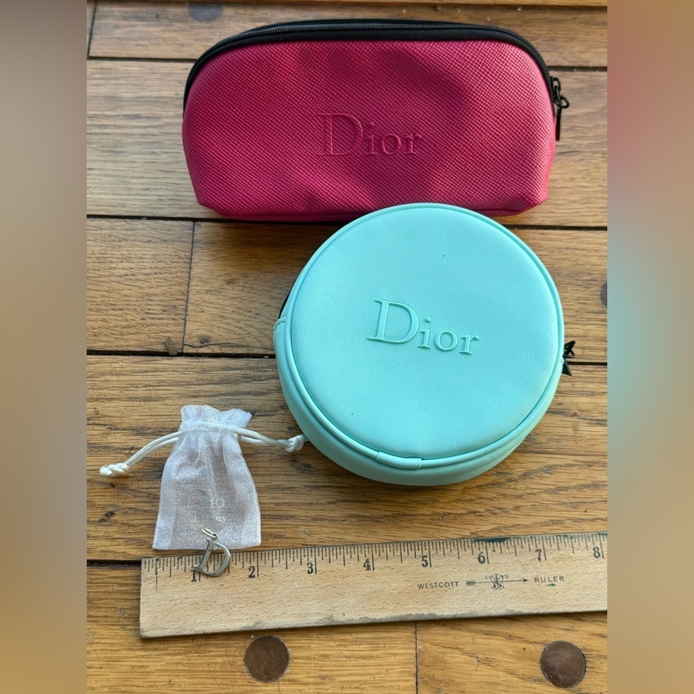 Dior Travel Pouch Set – Pink & Blue Cosmetic Bags + Silver “D” Charm – Authentic - Picture 2 of 14